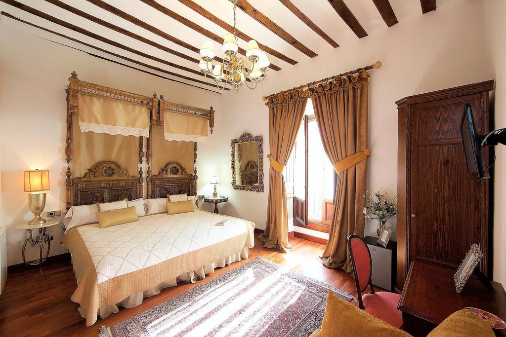 Hotel Boutique Nueve Leyendas Ubeda (Andalucia)